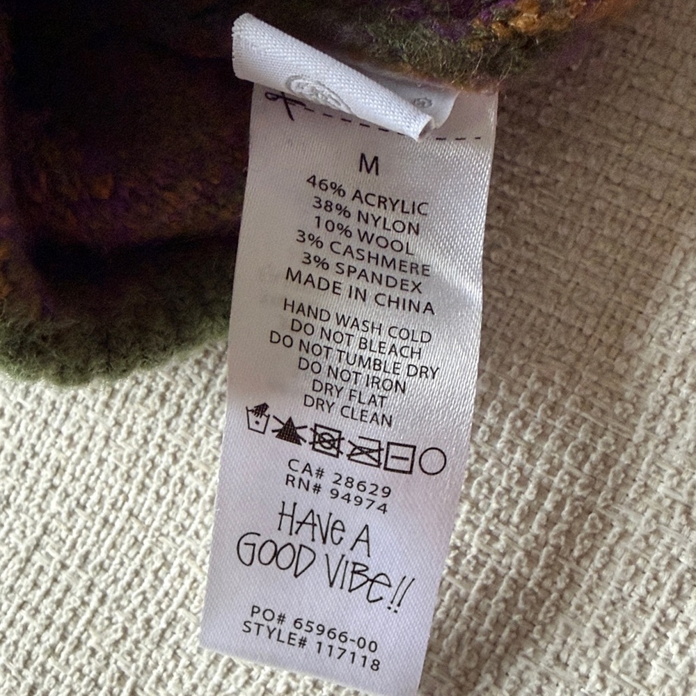 Stussy olive green crew neck sweater with  purple and brown design on back - Picture 5 of 5